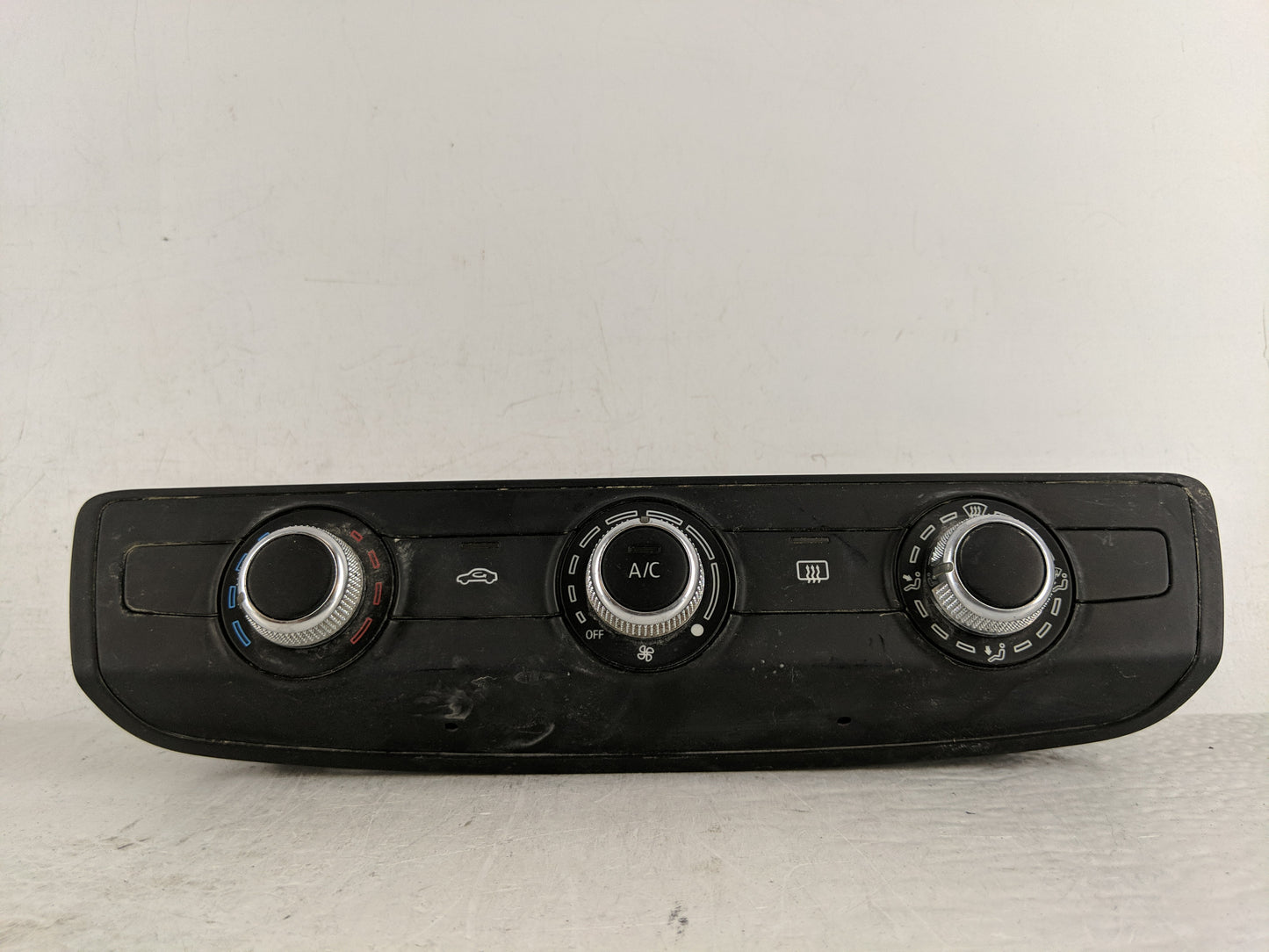 2015-2018 Audi A3 Climate Control Module Temperature AC/Heater Replacement P/N:8V0 820 047 D Fits Fits 2015 2016 2017 2018 O