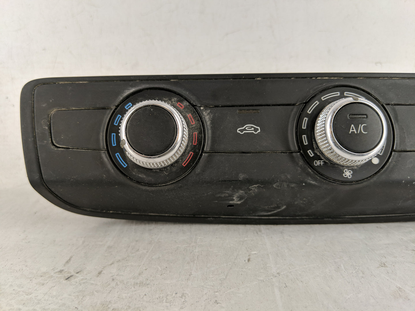 2015-2018 Audi A3 Climate Control Module Temperature AC/Heater Replacement P/N:8V0 820 047 D Fits Fits 2015 2016 2017 2018 O