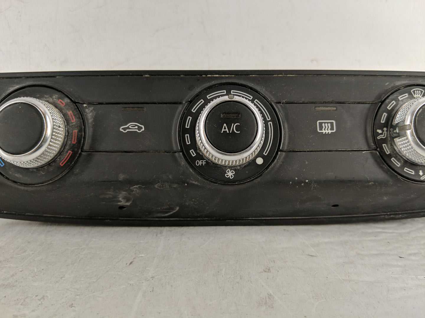 2015-2018 Audi A3 Climate Control Module Temperature AC/Heater Replacement P/N:8V0 820 047 D Fits Fits 2015 2016 2017 2018 O