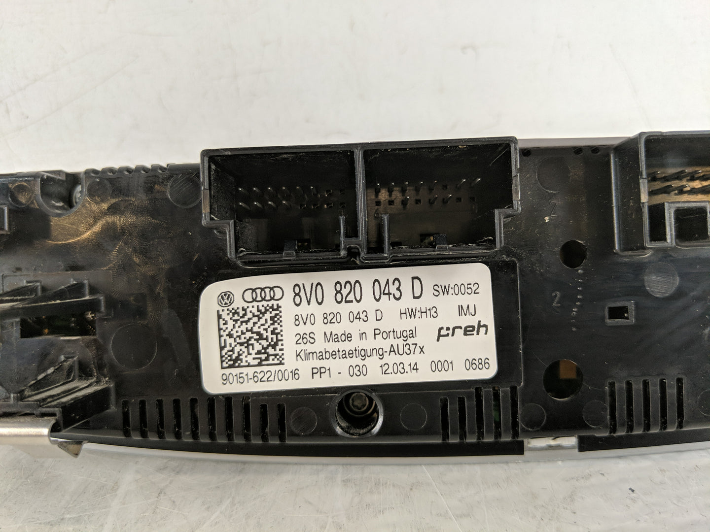 2015-2018 Audi A3 Climate Control Module Temperature AC/Heater Replacement P/N:8V0 820 043 D Fits Fits 2015 2016 2017 2018 O