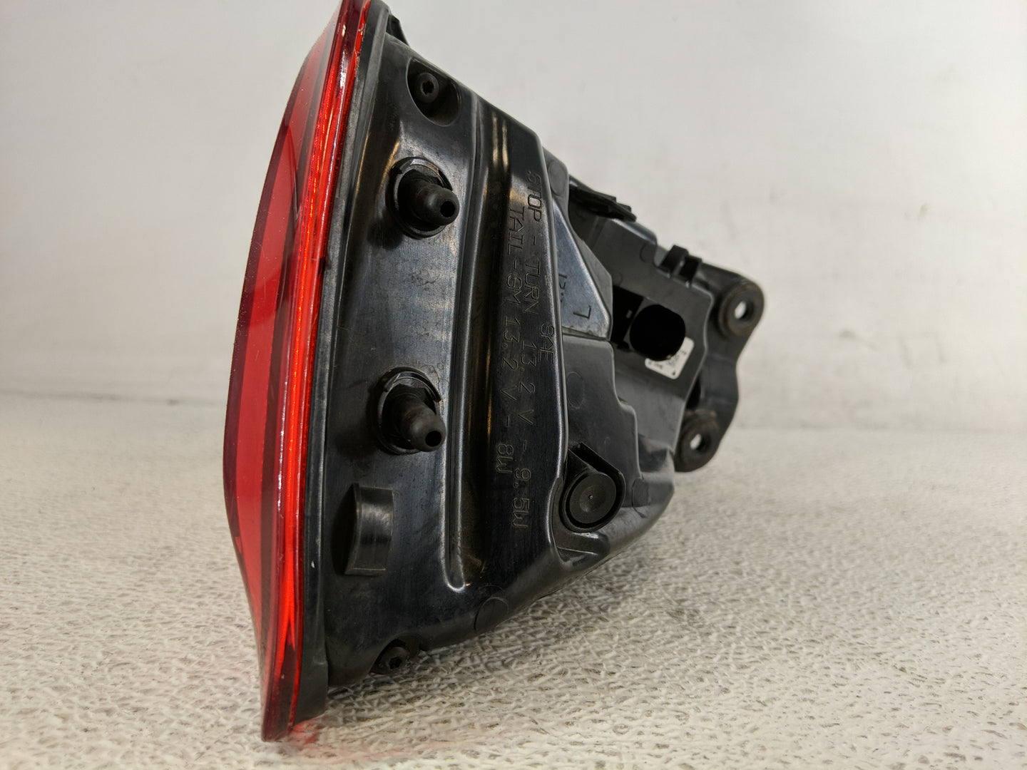 2015-2016 Audi A3 Tail Light Assembly Passenger Right OEM P/N:8V5 945 095 C Fits Fits 2015 2016 OEM Used Auto Parts - Oemuse