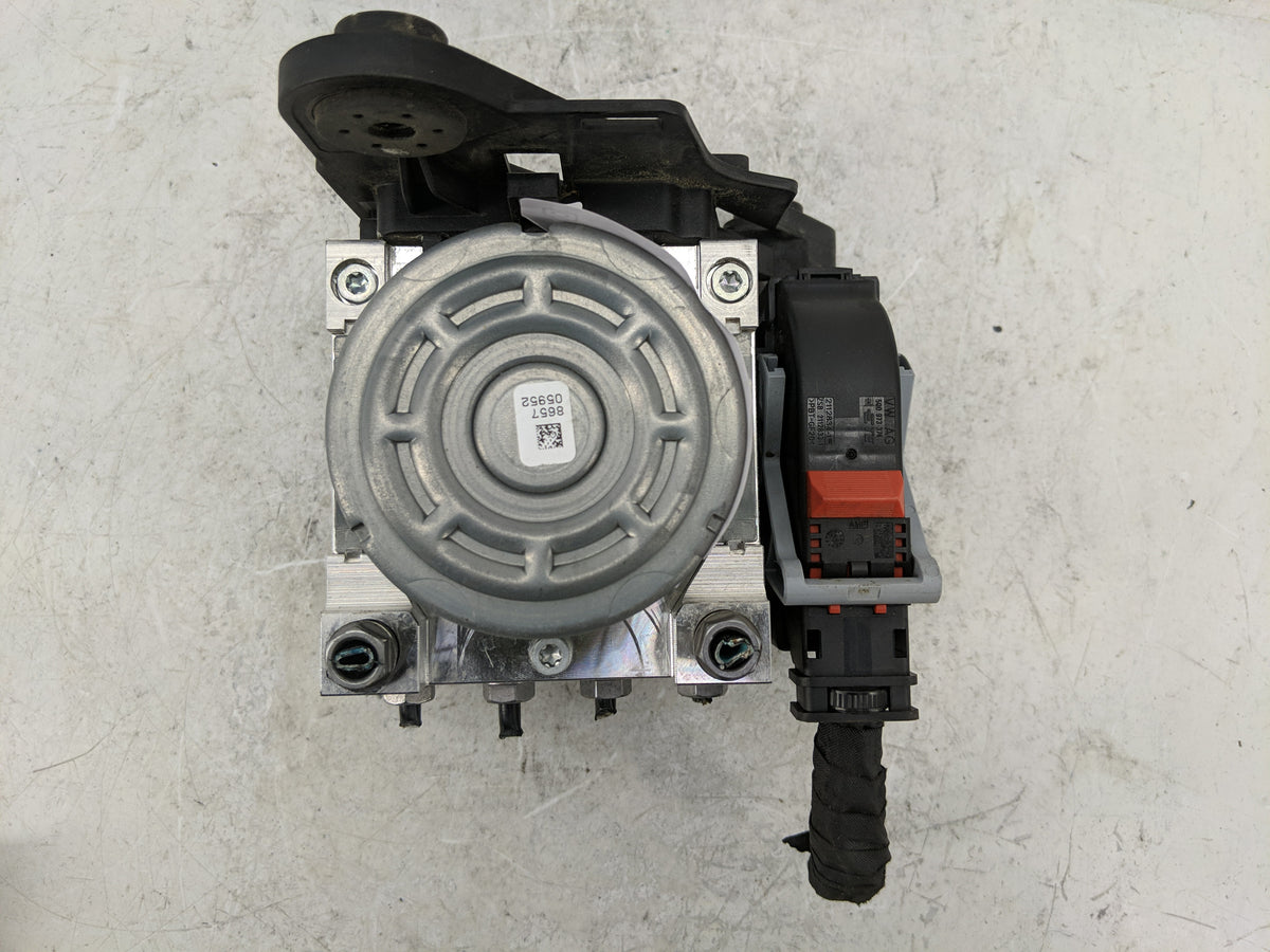 2015-2016 Audi A3 Anti-Lock Brake ABS Pump Module Actuator OEM P/N:5Q0 614 517 T Fits Fits 2015 2016 OEM Used Auto Parts - O