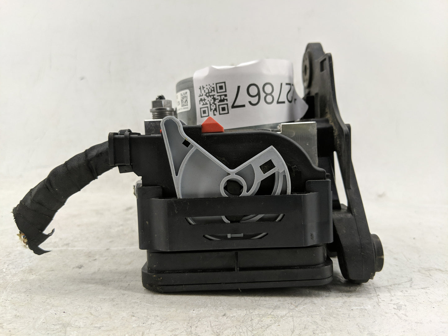 2015-2016 Audi A3 ABS Pump Control Module Replacement P/N:5Q0 614 517 T Fits Fits 2015 2016 OEM Used Auto Parts - Oemusedaut