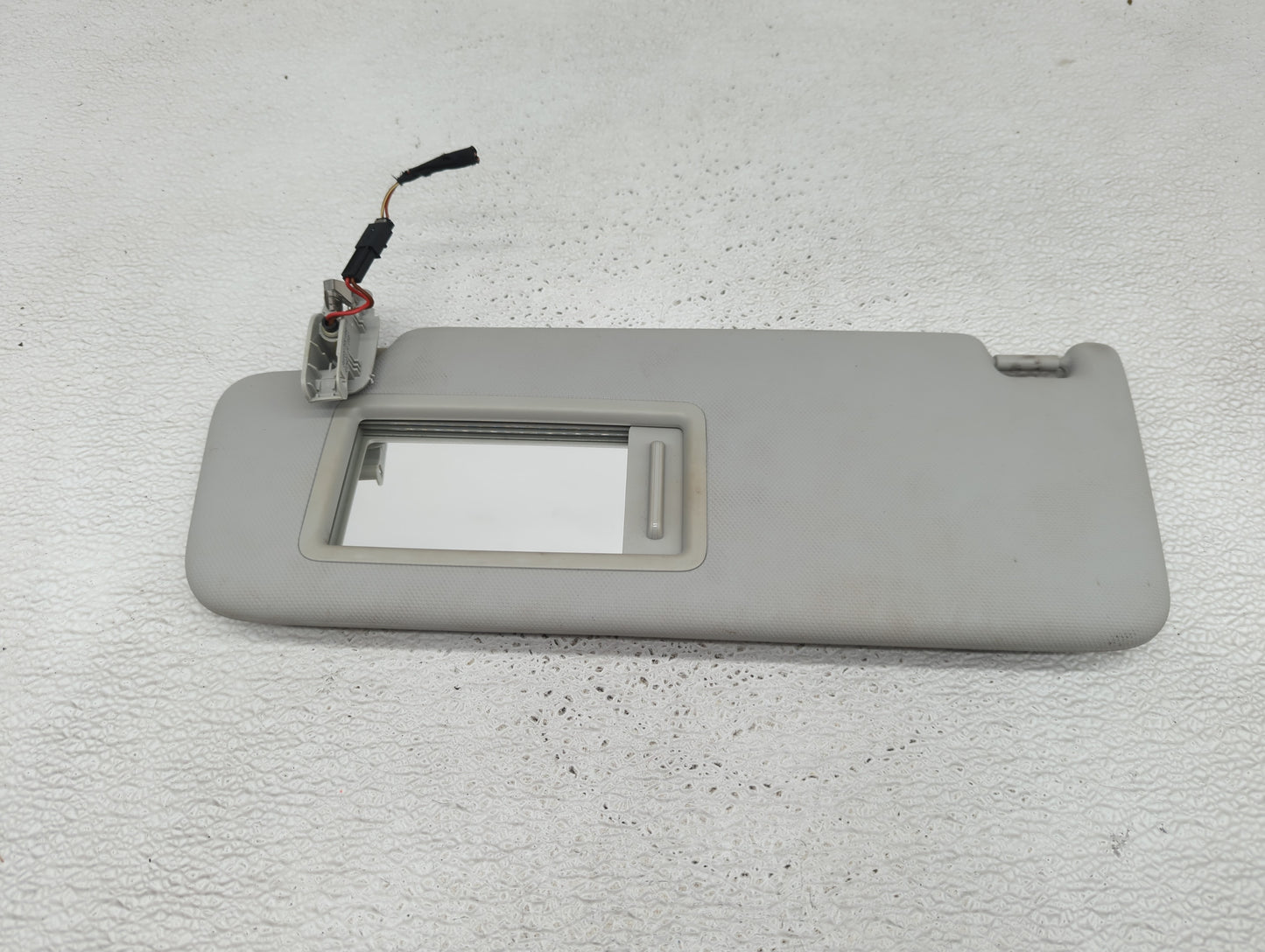 2015-2018 Audi A3 Sun Visor Shade Replacement Driver Left Mirror Fits Fits 2015 2016 2017 2018 OEM Used Auto Parts - Oemused