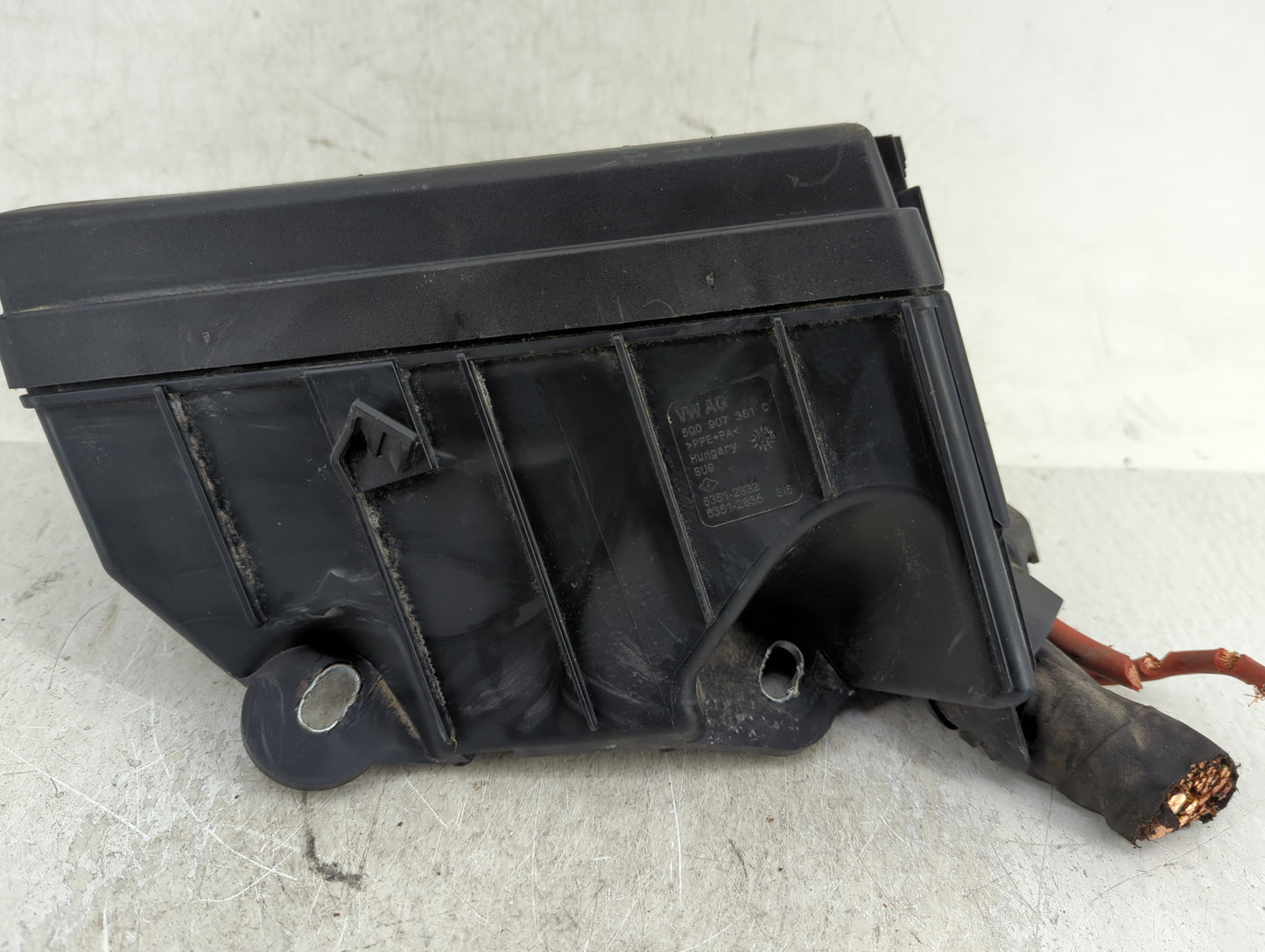 2015-2018 Audi A3 Fusebox Fuse Box Panel Relay Module P/N:6351-2835 6351-2832 Fits Fits 2015 2016 2017 2018 2019 2020 2021 O