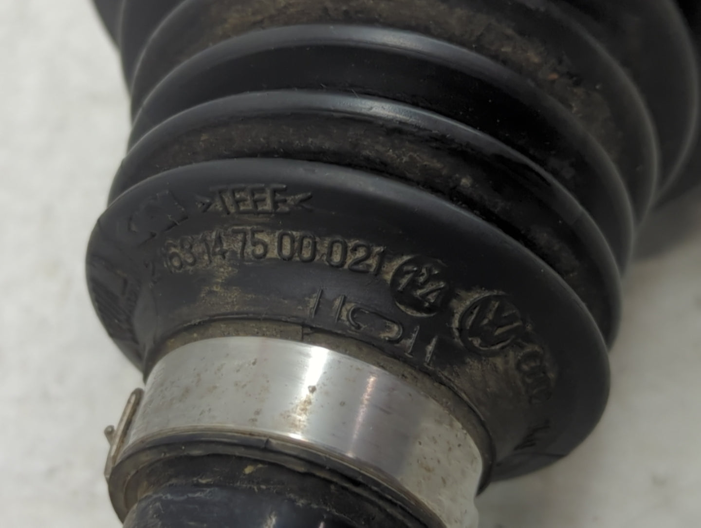 2015-2016 Audi A3 Axle Shaft Front Driver Cv C/v - Oemusedautoparts1.com