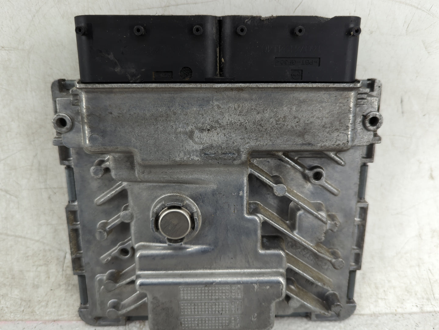 2015 Audi A3 PCM Engine Control Computer ECU ECM PCU OEM P/N:06K907425B A2C83262000AAAB01 Fits Fits 2016 2017 OEM Used Auto 