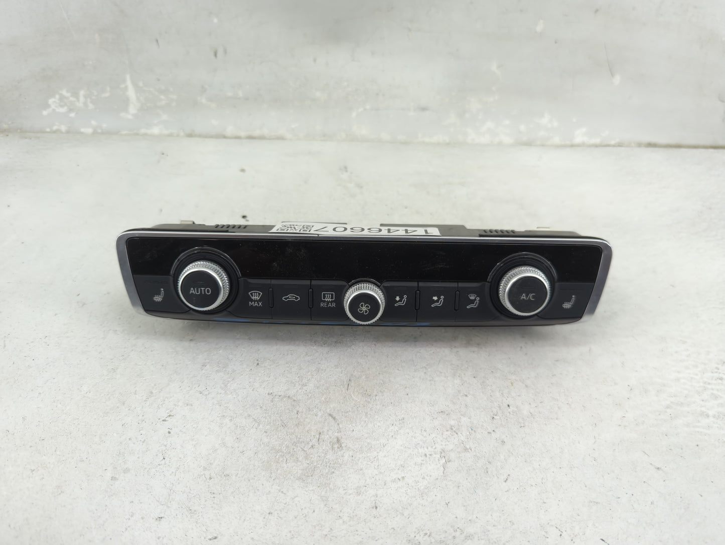 2015-2018 Audi A3 Climate Control Module Temperature AC/Heater Replacement P/N:8V0820043D Fits Fits 2015 2016 2017 2018 OEM 