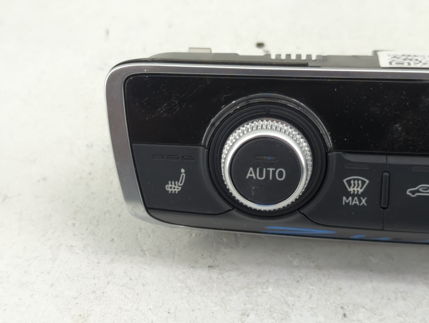 2015-2018 Audi A3 Climate Control Module Temperature AC/Heater Replacement P/N:8V0820043D Fits Fits 2015 2016 2017 2018 OEM 