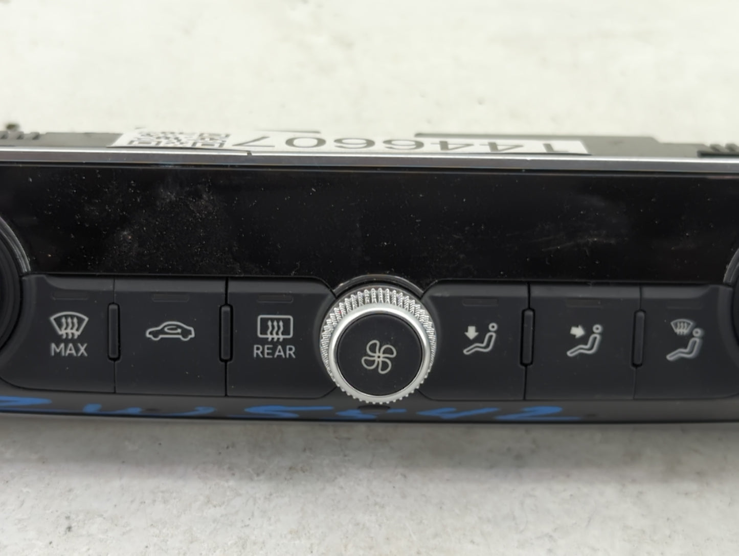 2015-2018 Audi A3 Climate Control Module Temperature AC/Heater Replacement P/N:8V0820043D Fits Fits 2015 2016 2017 2018 OEM 