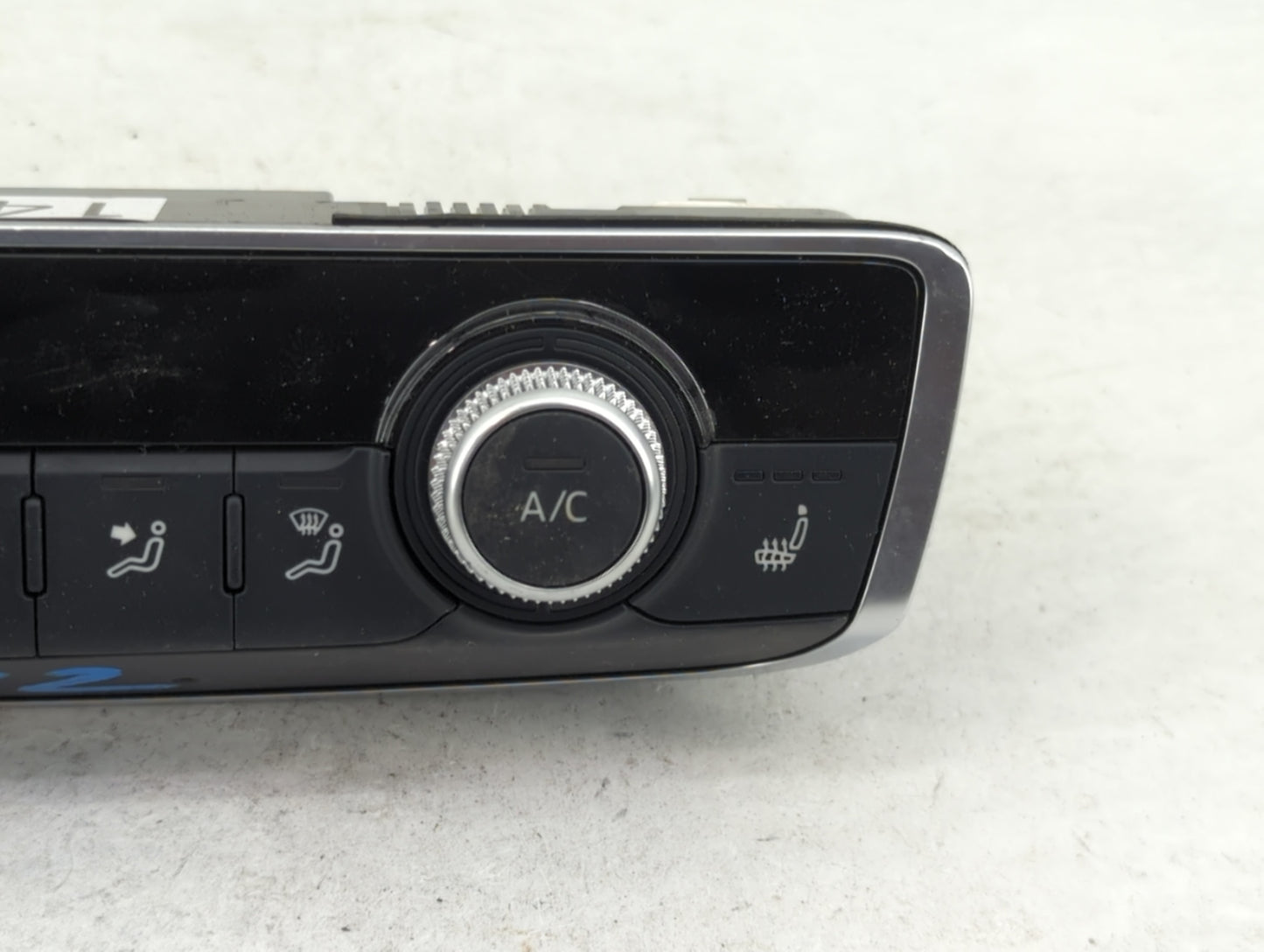 2015-2018 Audi A3 Climate Control Module Temperature AC/Heater Replacement P/N:8V0820043D Fits Fits 2015 2016 2017 2018 OEM 