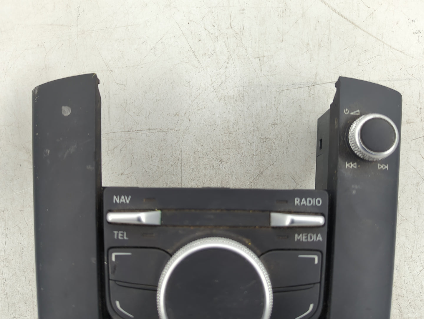 2015 Audi A3 Radio AM FM Cd Player Receiver Replacement P/N:8V0919614B Fits OEM Used Auto Parts - Oemusedautoparts1.com