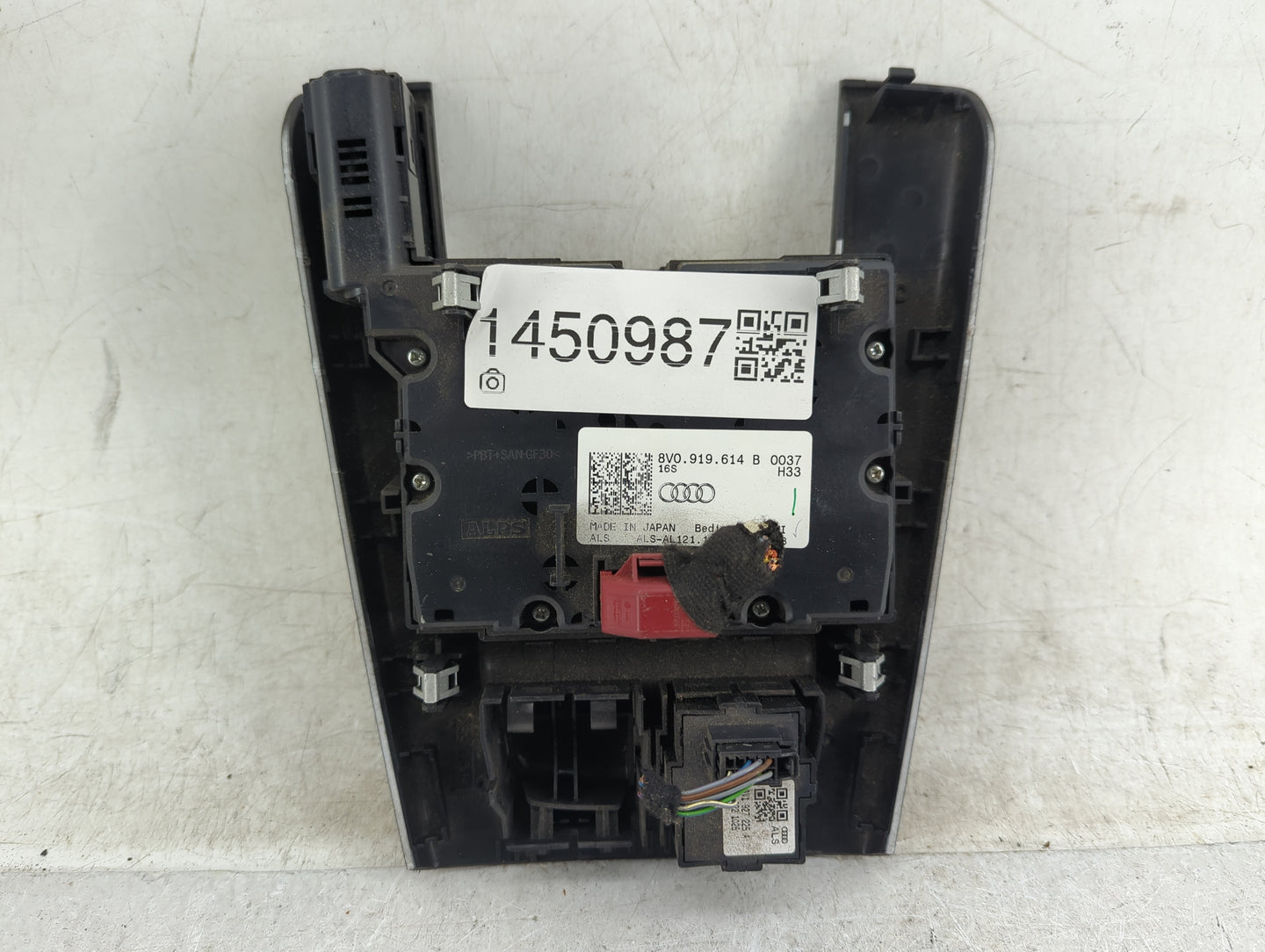 2015 Audi A3 Radio AM FM Cd Player Receiver Replacement P/N:8V0919614B Fits OEM Used Auto Parts - Oemusedautoparts1.com