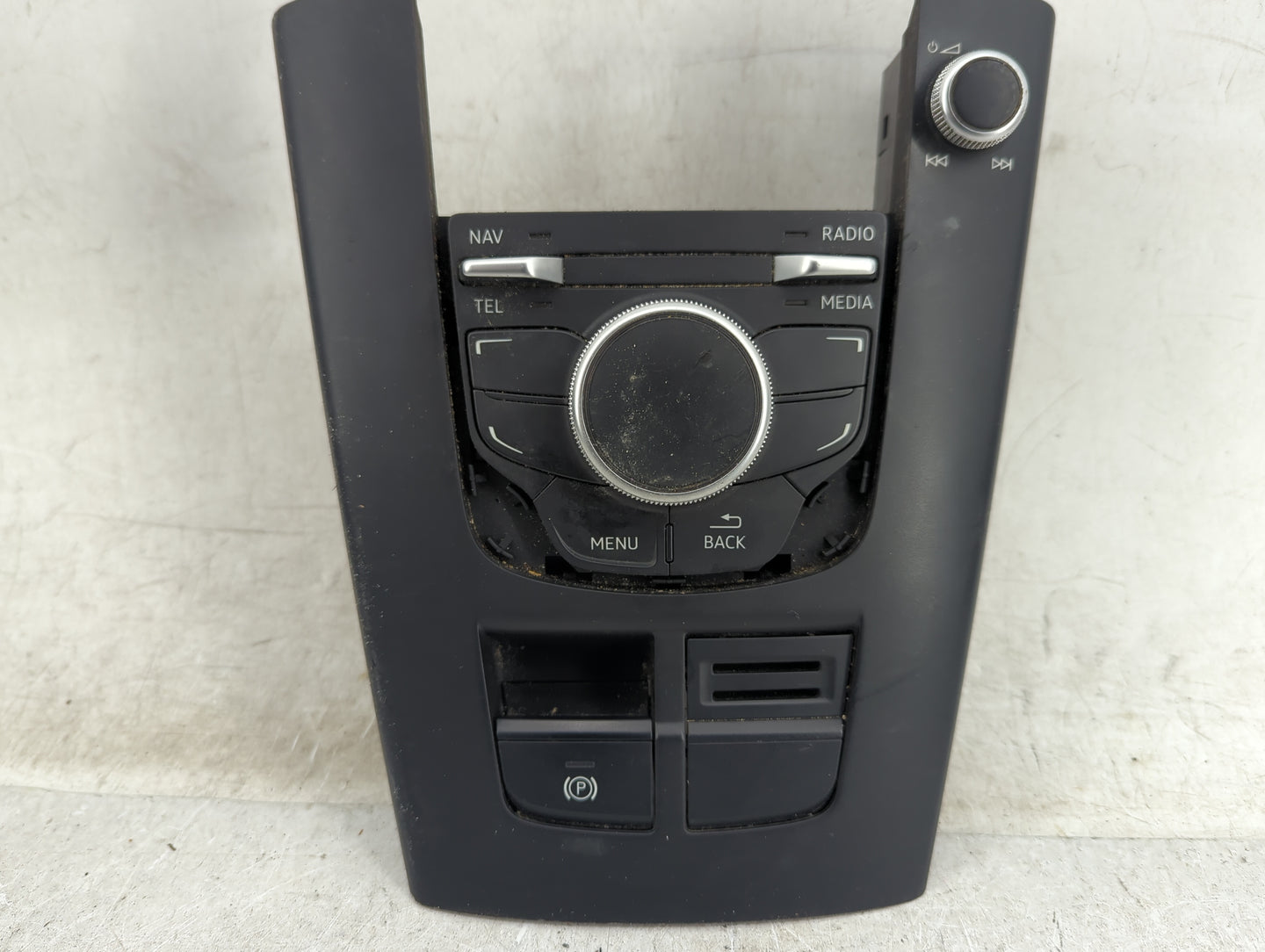2015 Audi A3 Radio AM FM Cd Player Receiver Replacement P/N:8V0919614B Fits OEM Used Auto Parts - Oemusedautoparts1.com