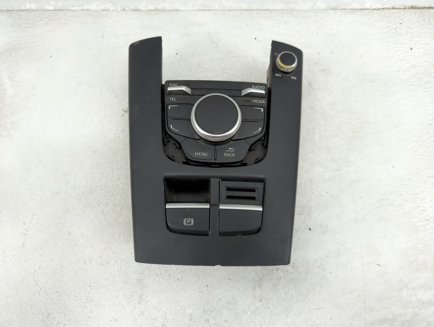 2015 Audi A3 Radio AM FM Cd Player Receiver Replacement P/N:8V0919614B Fits OEM Used Auto Parts - Oemusedautoparts1.com