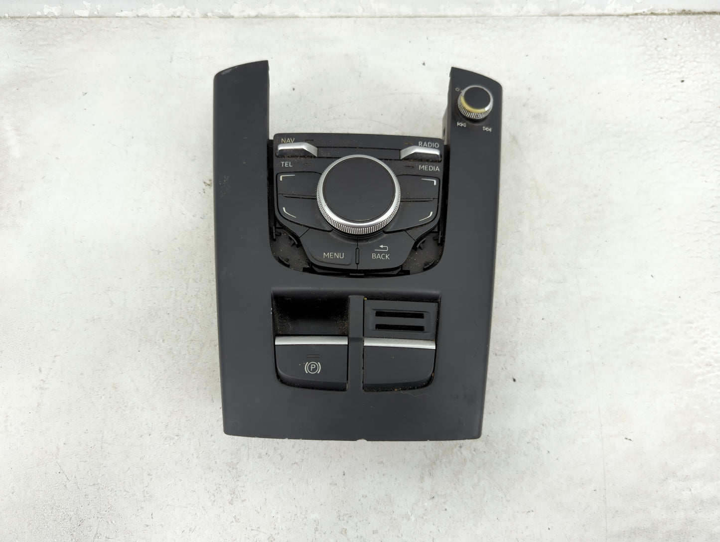 2015 Audi A3 Radio AM FM Cd Player Receiver Replacement P/N:8V0919614B Fits OEM Used Auto Parts - Oemusedautoparts1.com