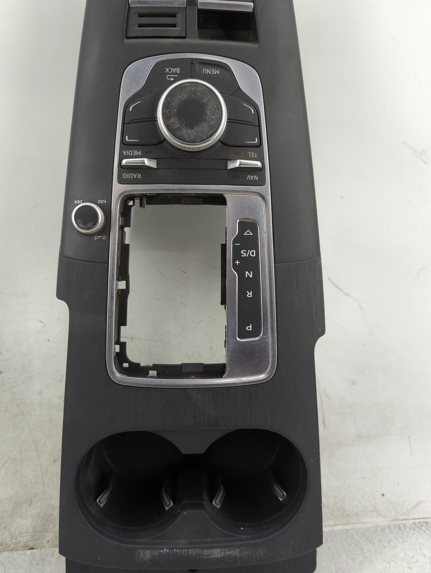 2015-2018 Audi A3 Radio AM FM Cd Player Receiver Replacement P/N:8V0919614P 8V0.919.614.P.0054 Fits Fits 2015 2016 2017 2018