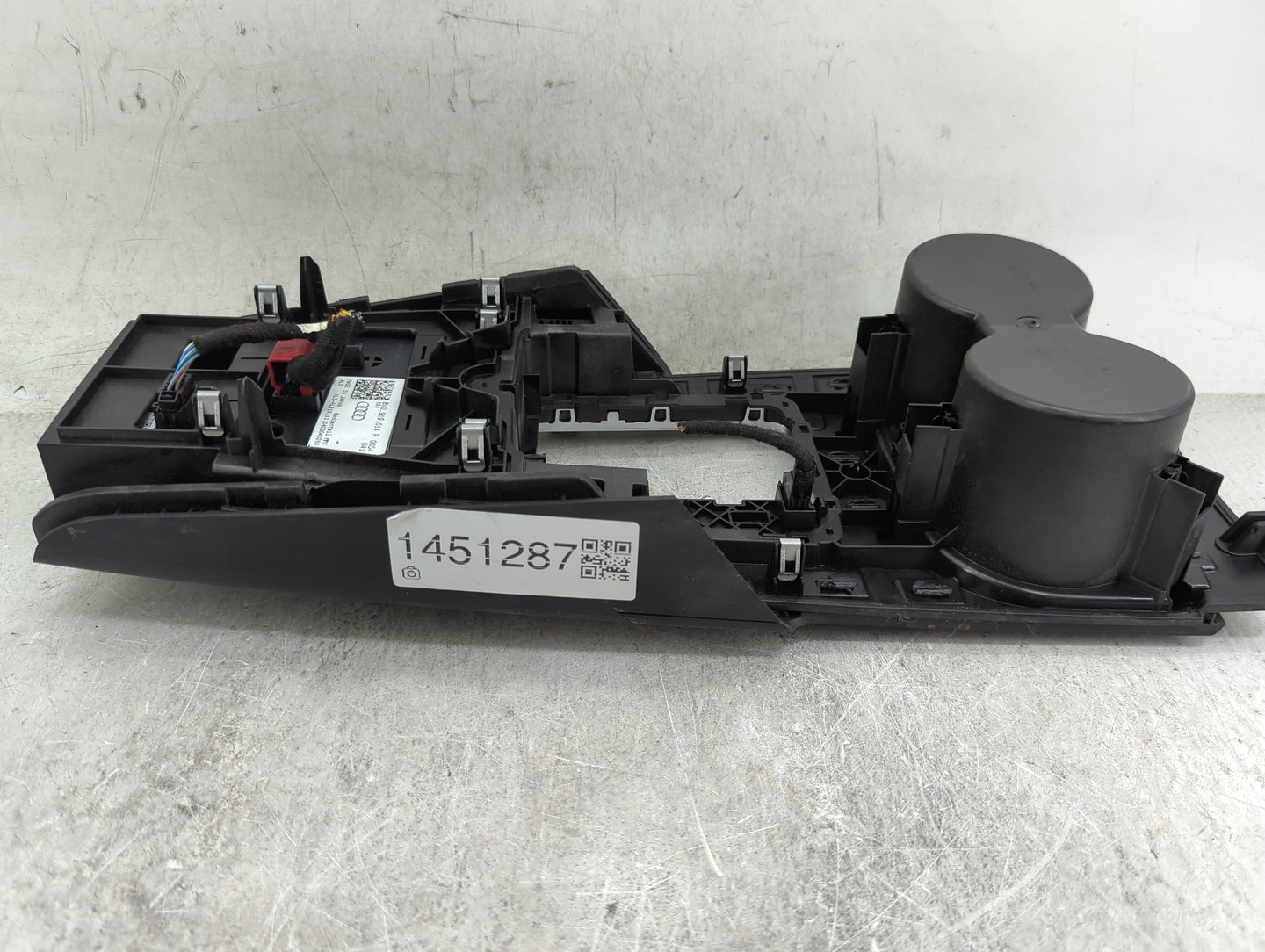 2015-2018 Audi A3 Radio AM FM Cd Player Receiver Replacement P/N:8V0919614P 8V0.919.614.P.0054 Fits Fits 2015 2016 2017 2018