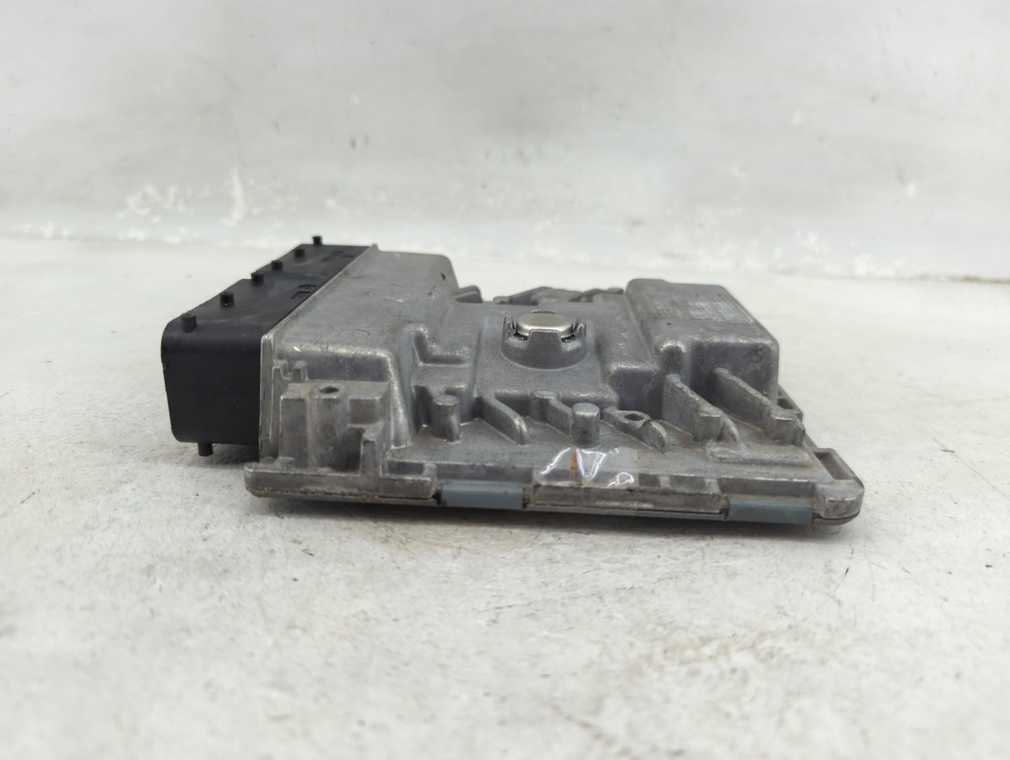 2015 Audi A3 PCM Engine Control Computer ECU ECM PCU OEM P/N:06K 907 425 B Fits Fits 2016 2017 OEM Used Auto Parts - Oemused