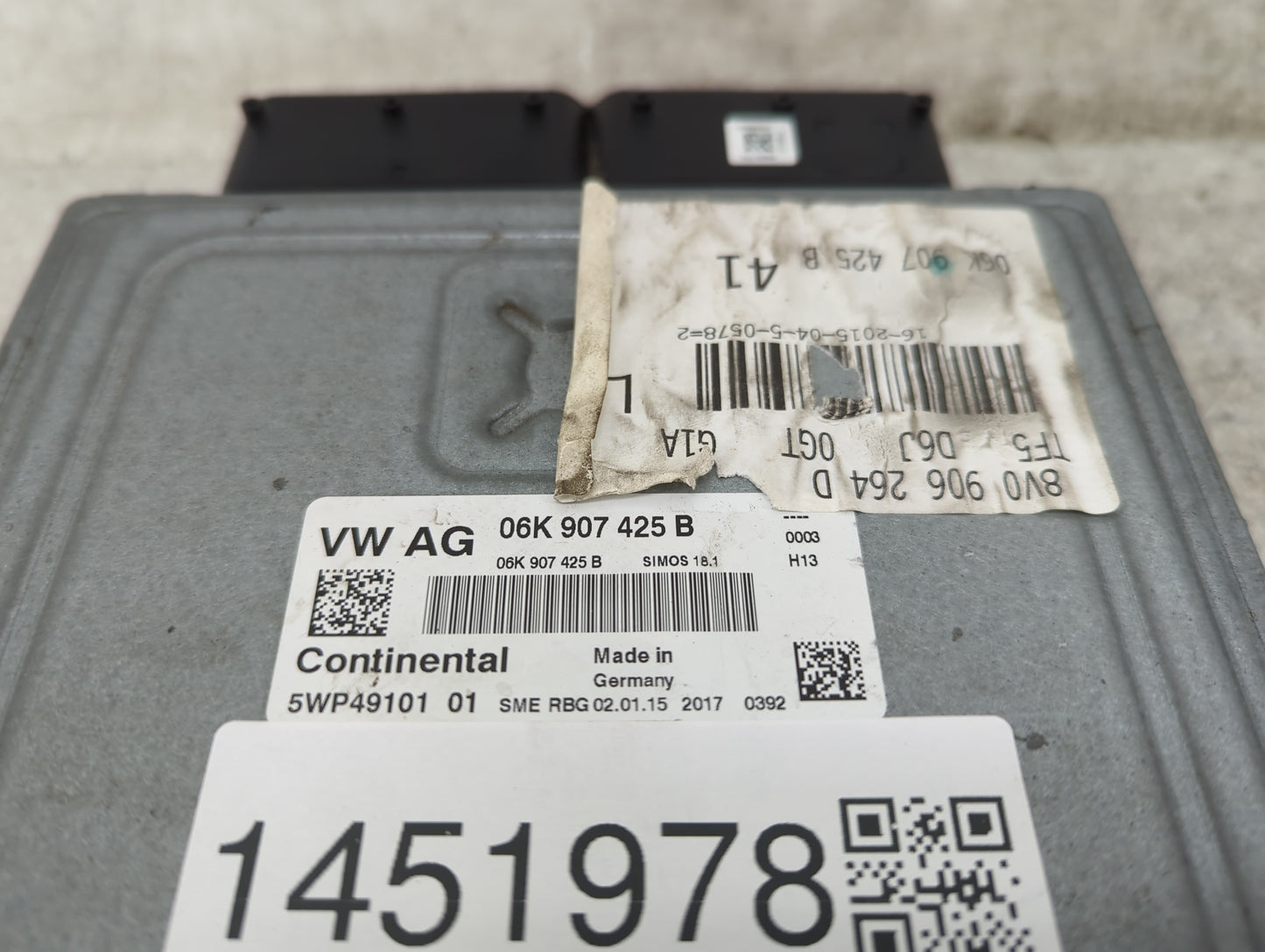 2015 Audi A3 PCM Engine Control Computer ECU ECM PCU OEM P/N:06K907425B 8V0906264D, 5WP49101 Fits Fits 2016 2017 OEM Used Au