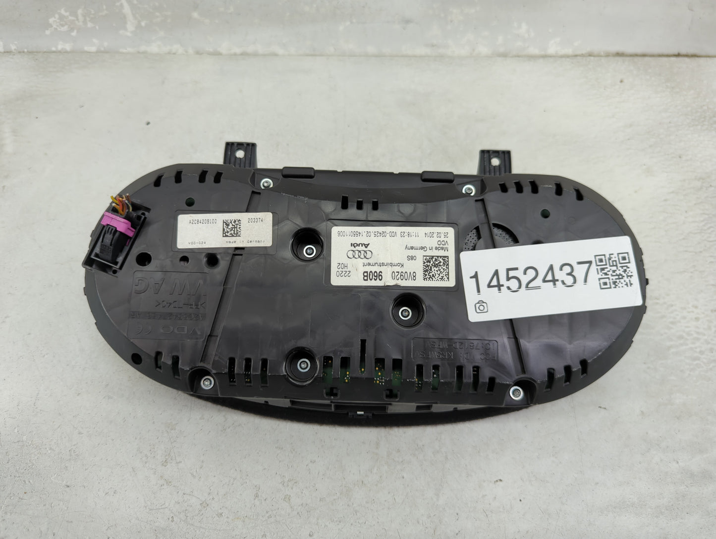 2015-2018 Audi A3 Instrument Cluster Speedometer Gauges P/N:8V0920960B Miles:123K Fits Fits 2015 2016 2017 2018 OEM Used Aut
