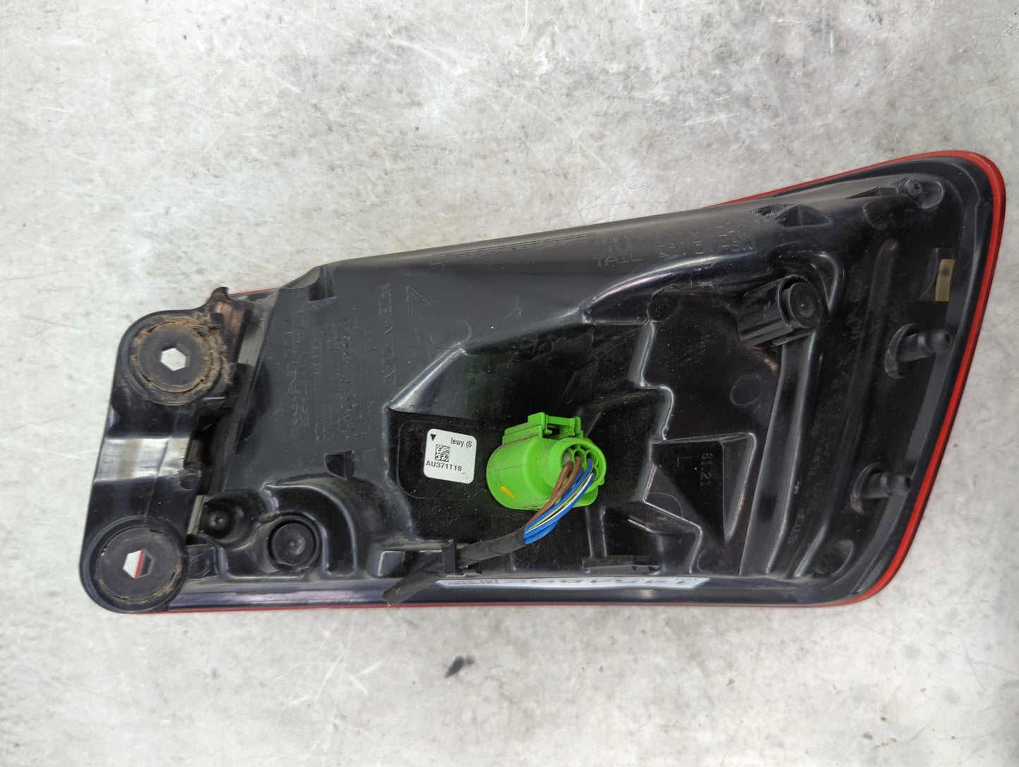 2015-2016 Audi A3 Tail Light Assembly Driver Left OEM P/N:8V5 945 095 C Fits Fits 2015 2016 OEM Used Auto Parts - Oemusedaut