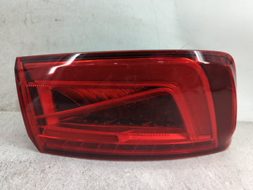 2015-2016 Audi A3 Tail Light Assembly Driver Left OEM P/N:8V5 945 095 C Fits Fits 2015 2016 OEM Used Auto Parts - Oemusedaut