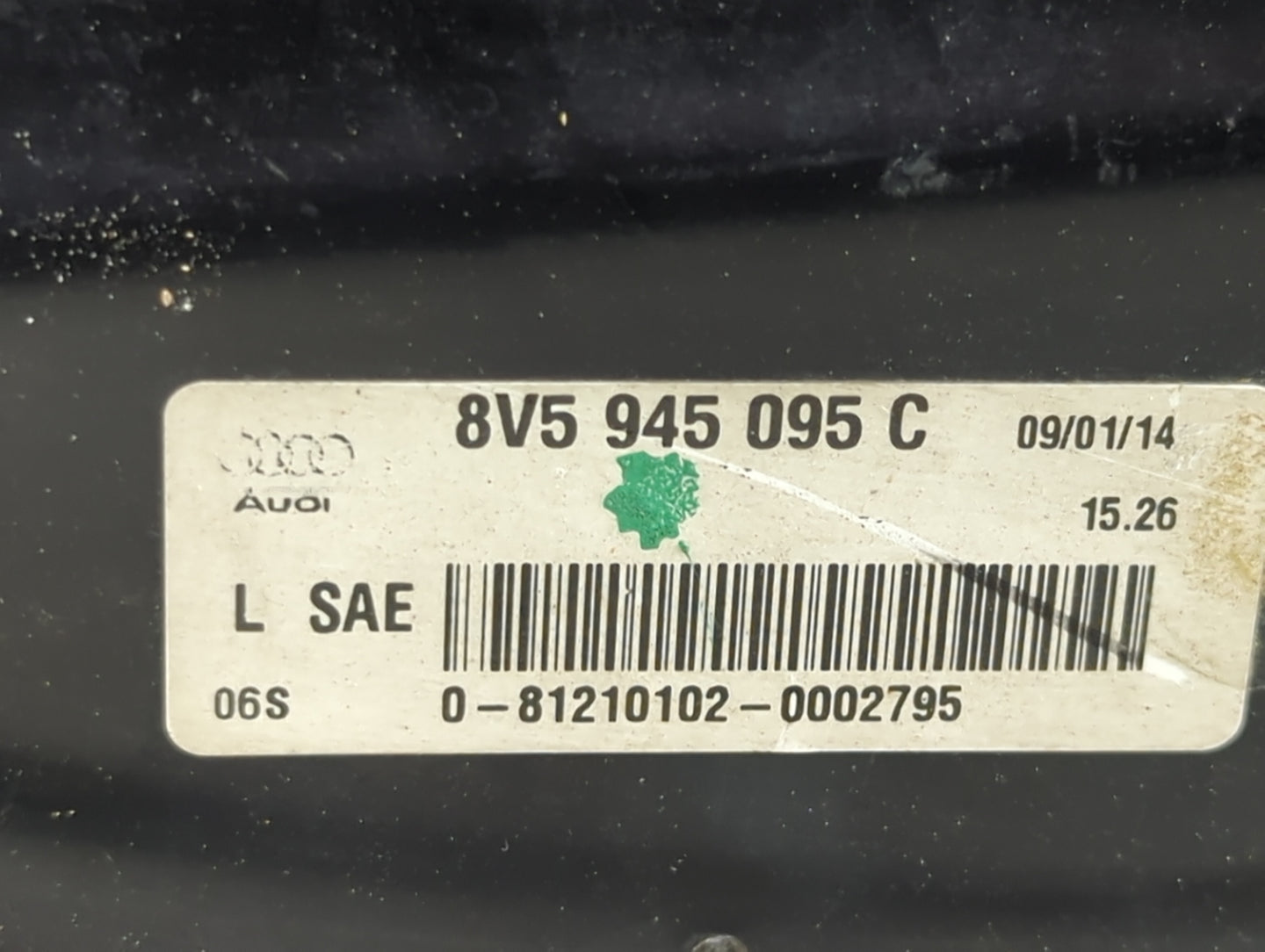 2015-2016 Audi A3 Tail Light Assembly Driver Left OEM P/N:8V5 945 095 C Fits Fits 2015 2016 OEM Used Auto Parts - Oemusedaut