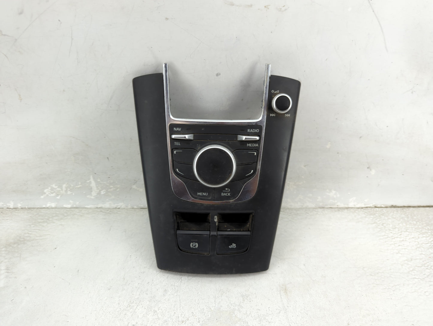 2015-2018 Audi A3 Radio AM FM Cd Player Receiver Replacement P/N:8V0 919 614 P Fits Fits 2015 2016 2017 2018 OEM Used Auto P
