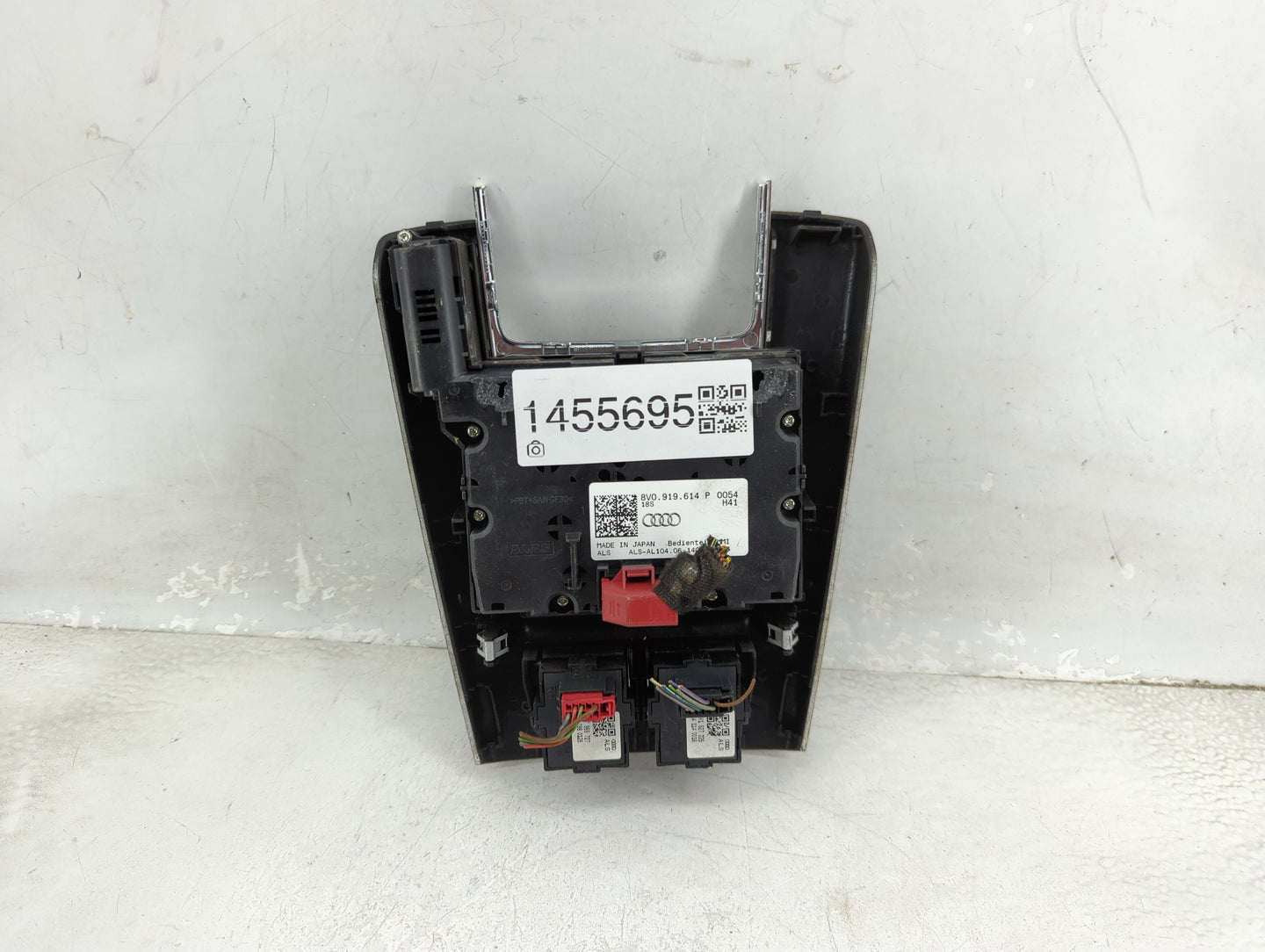 2015-2018 Audi A3 Radio AM FM Cd Player Receiver Replacement P/N:8V0 919 614 P Fits Fits 2015 2016 2017 2018 OEM Used Auto P