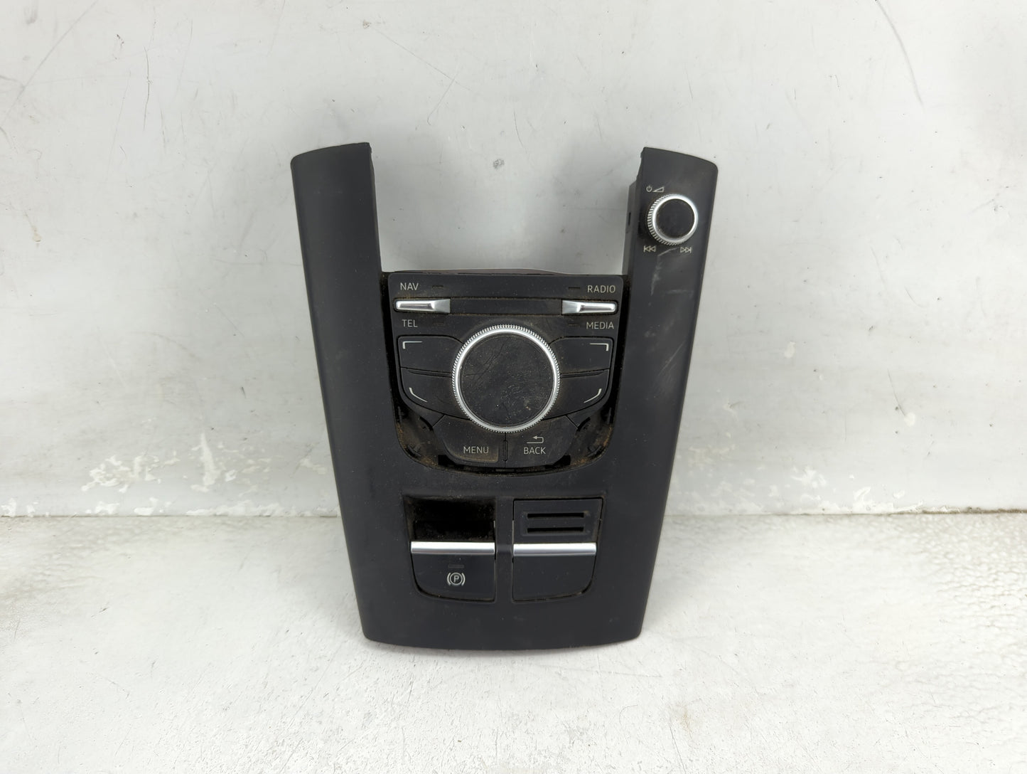 2015-2018 Audi A3 Radio AM FM Cd Player Receiver Replacement P/N:8V0 919 614 P Fits Fits 2015 2016 2017 2018 OEM Used Auto P