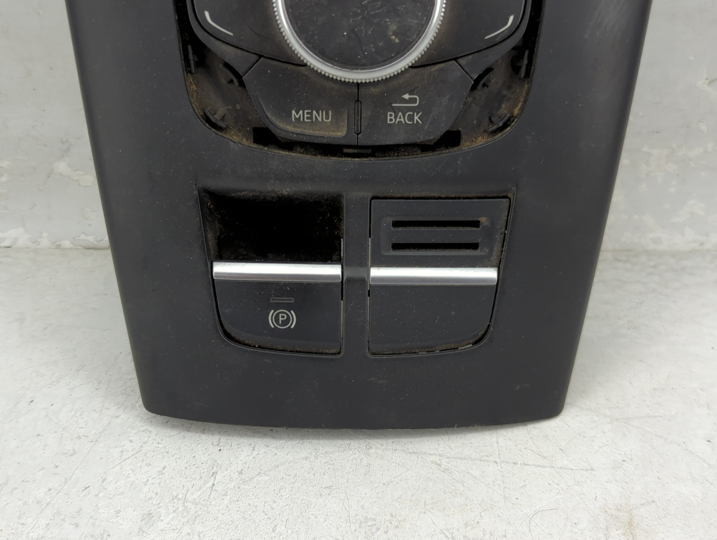 2015-2018 Audi A3 Radio AM FM Cd Player Receiver Replacement P/N:8V0 919 614 P Fits Fits 2015 2016 2017 2018 OEM Used Auto P