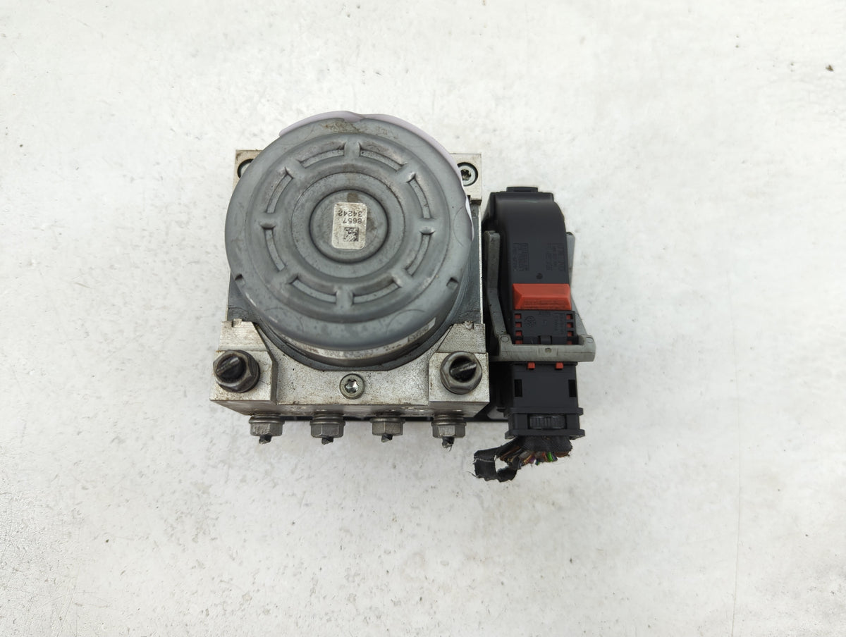 2015-2016 Audi A3 Anti-Lock Brake ABS Pump Module Actuator OEM P/N:3Q0 907 379 Q Fits Fits 2015 2016 OEM Used Auto Parts - O