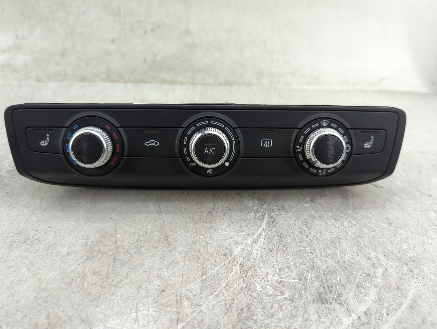 2015-2018 Audi A3 Climate Control Module Temperature AC/Heater Replacement P/N:8V0 820 047 E Fits Fits 2015 2016 2017 2018 O