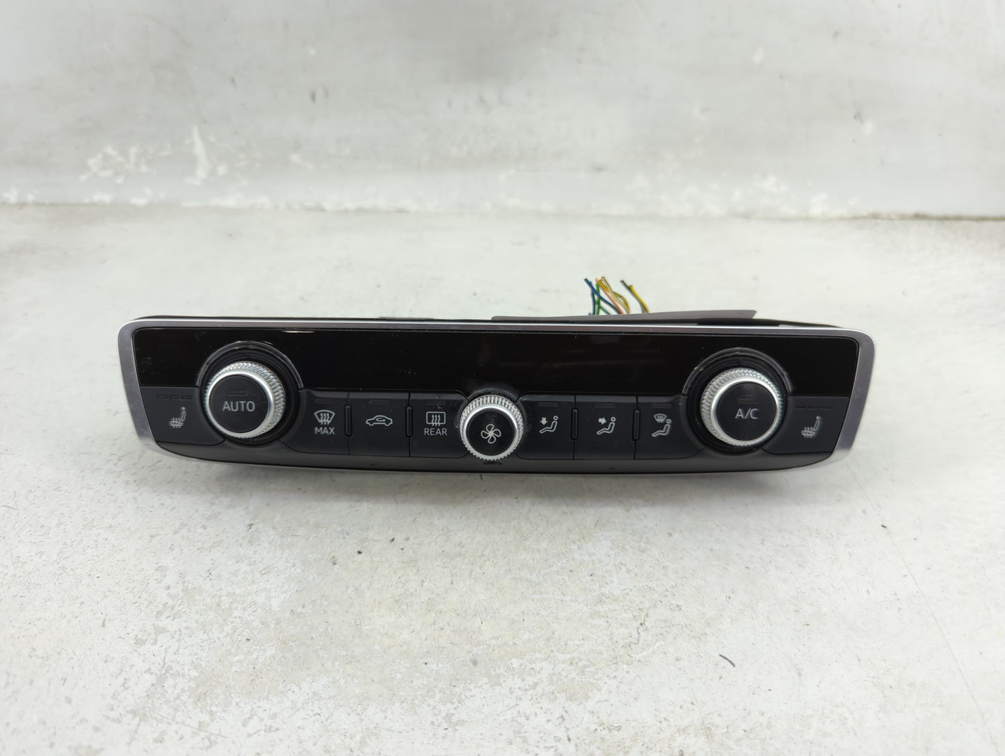 2015-2018 Audi A3 Climate Control Module Temperature AC/Heater Replacement P/N:8V0 820 043 D Fits Fits 2015 2016 2017 2018 O