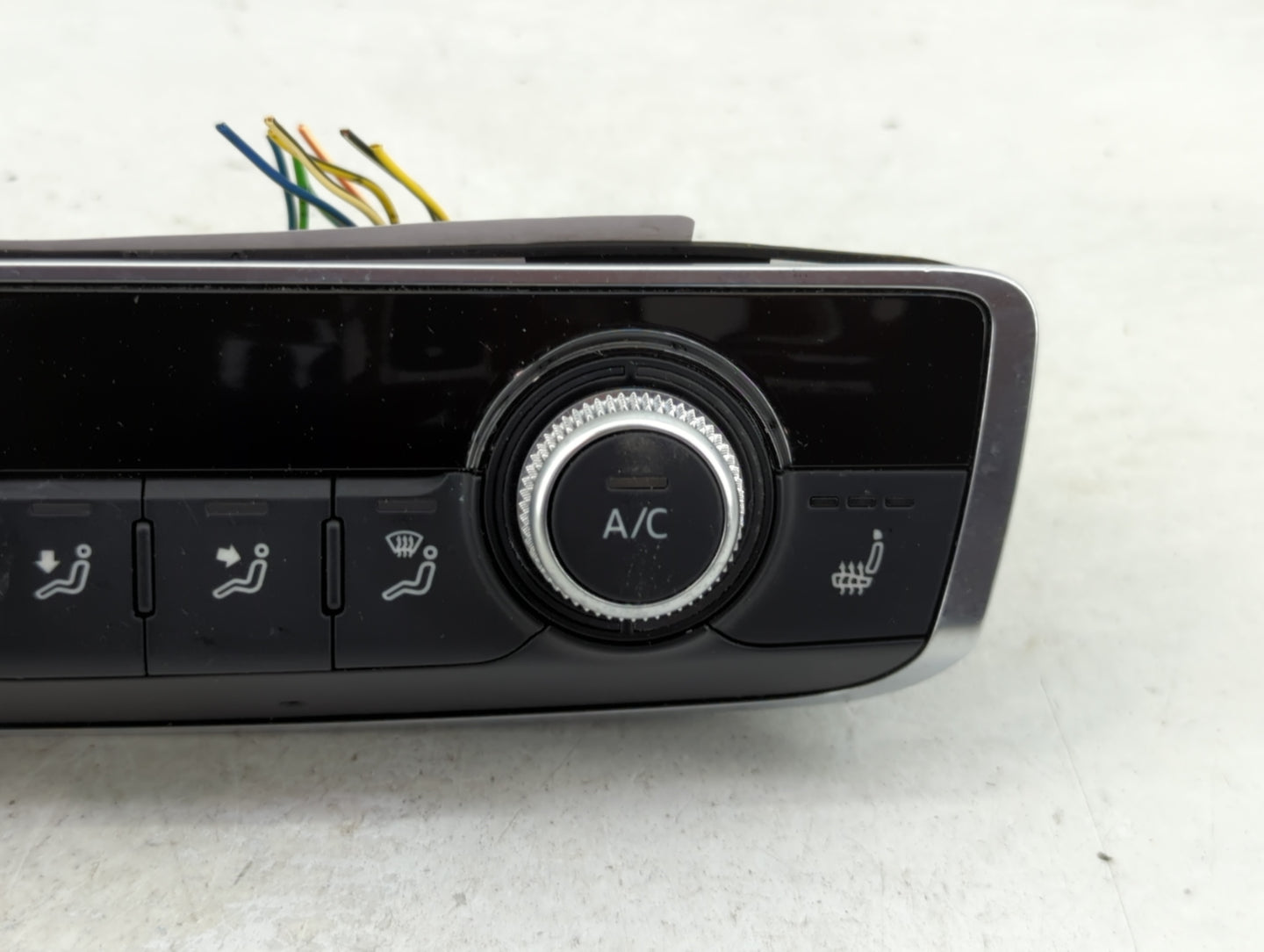 2015-2018 Audi A3 Climate Control Module Temperature AC/Heater Replacement P/N:8V0 820 043 D Fits Fits 2015 2016 2017 2018 O