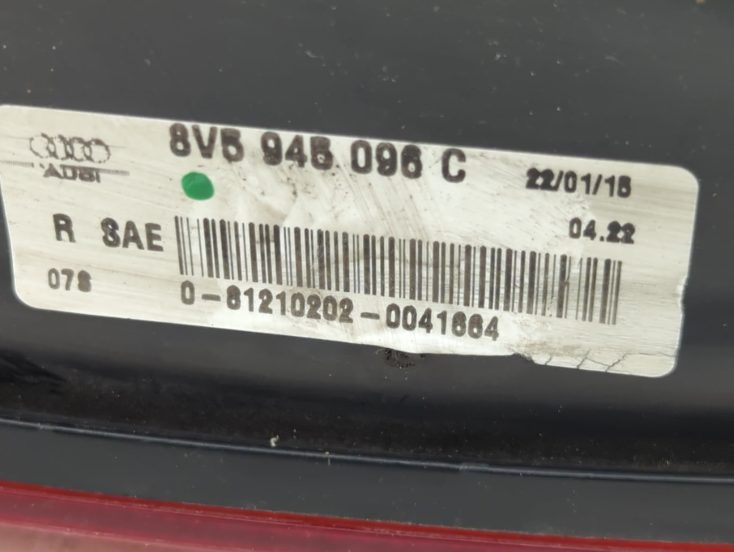 2015-2016 Audi A3 Tail Light Assembly Passenger Right OEM P/N:8V5 945 096 C Fits Fits 2015 2016 OEM Used Auto Parts - Oemuse