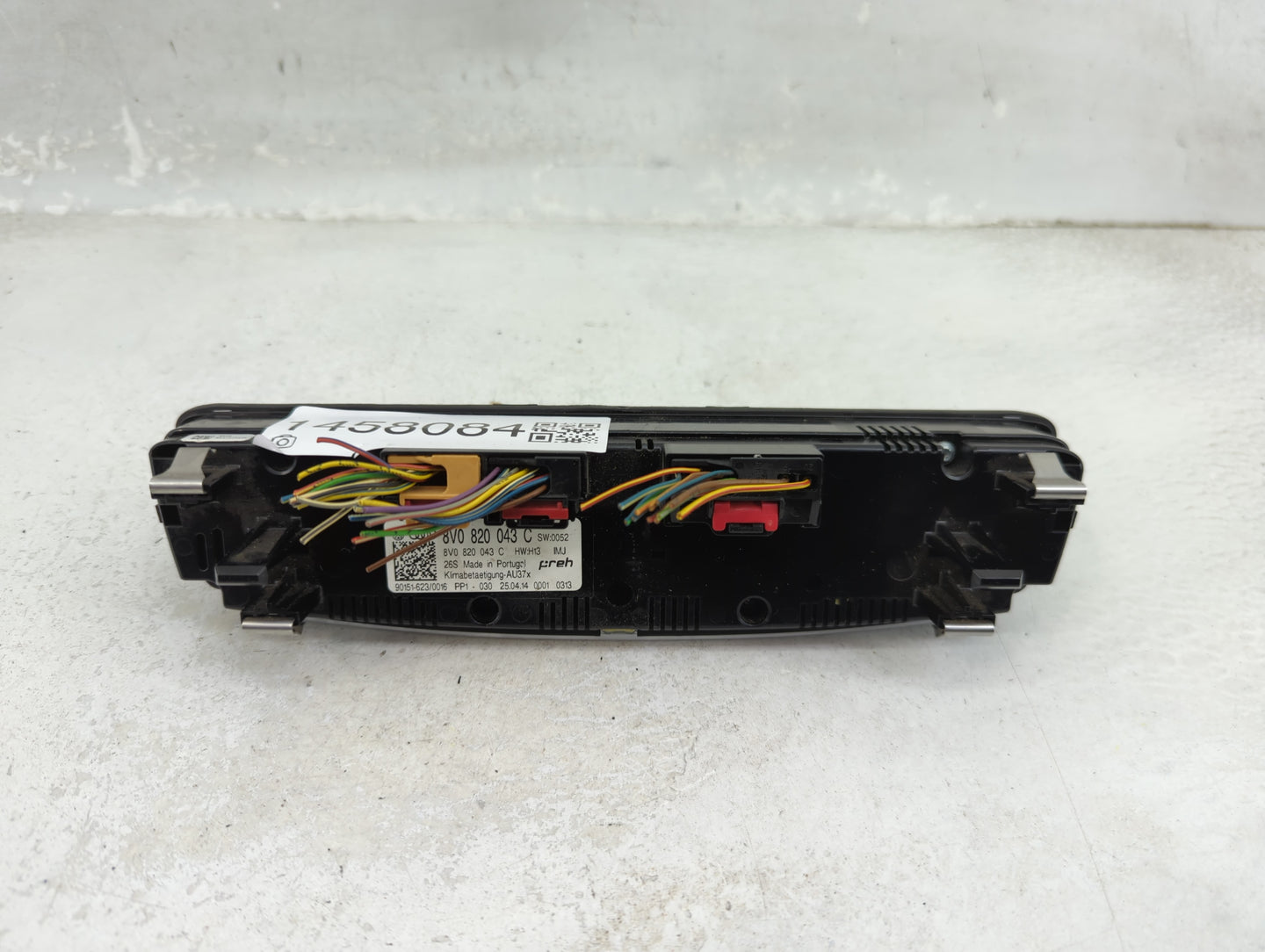 2015-2018 Audi A3 Climate Control Module Temperature AC/Heater Replacement P/N:8V0 820 043 C Fits Fits 2015 2016 2017 2018 O