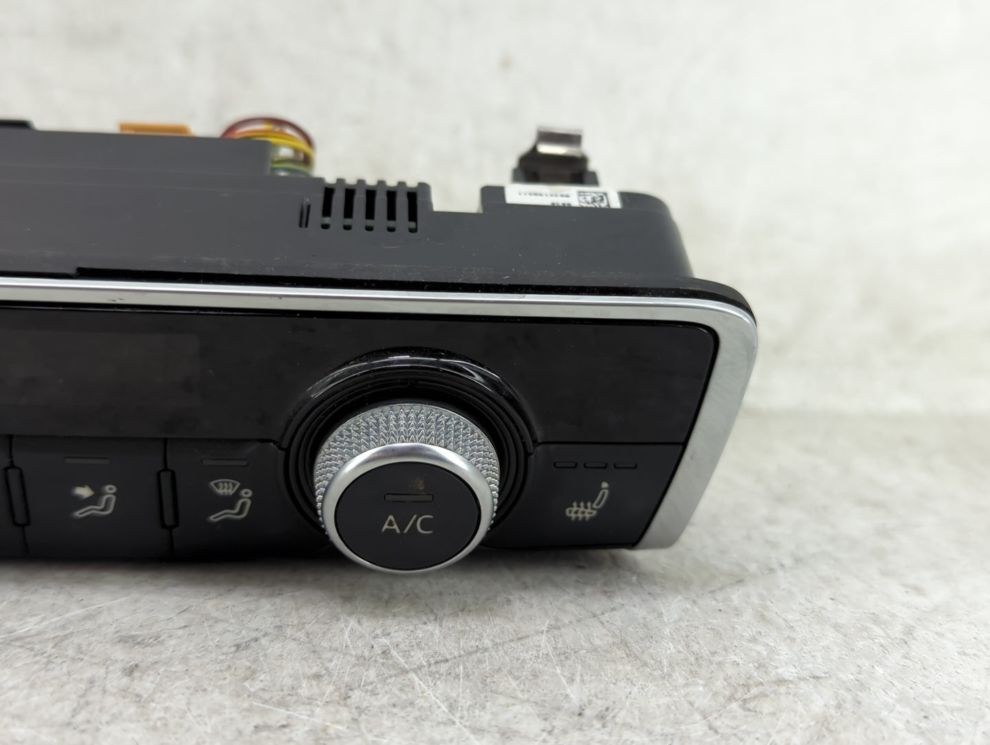 2015-2018 Audi A3 Climate Control Module Temperature AC/Heater Replacement P/N:8V0 820 043 D Fits Fits 2015 2016 2017 2018 O