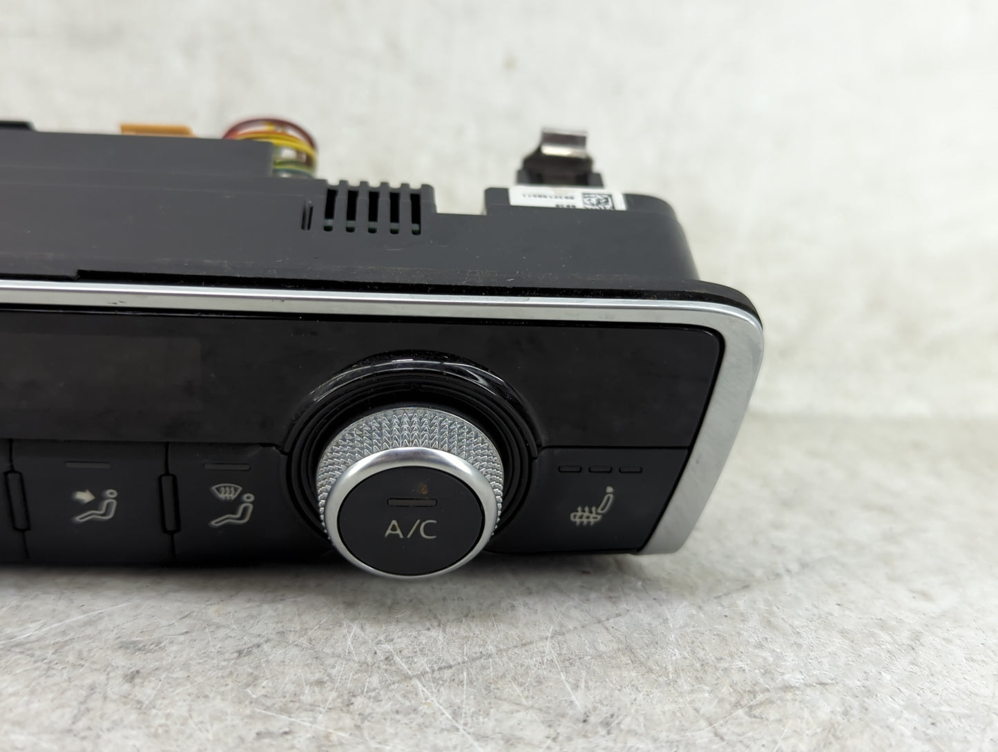 2015-2018 Audi A3 Climate Control Module Temperature AC/Heater Replacement P/N:8V0 820 043 D Fits Fits 2015 2016 2017 2018 O