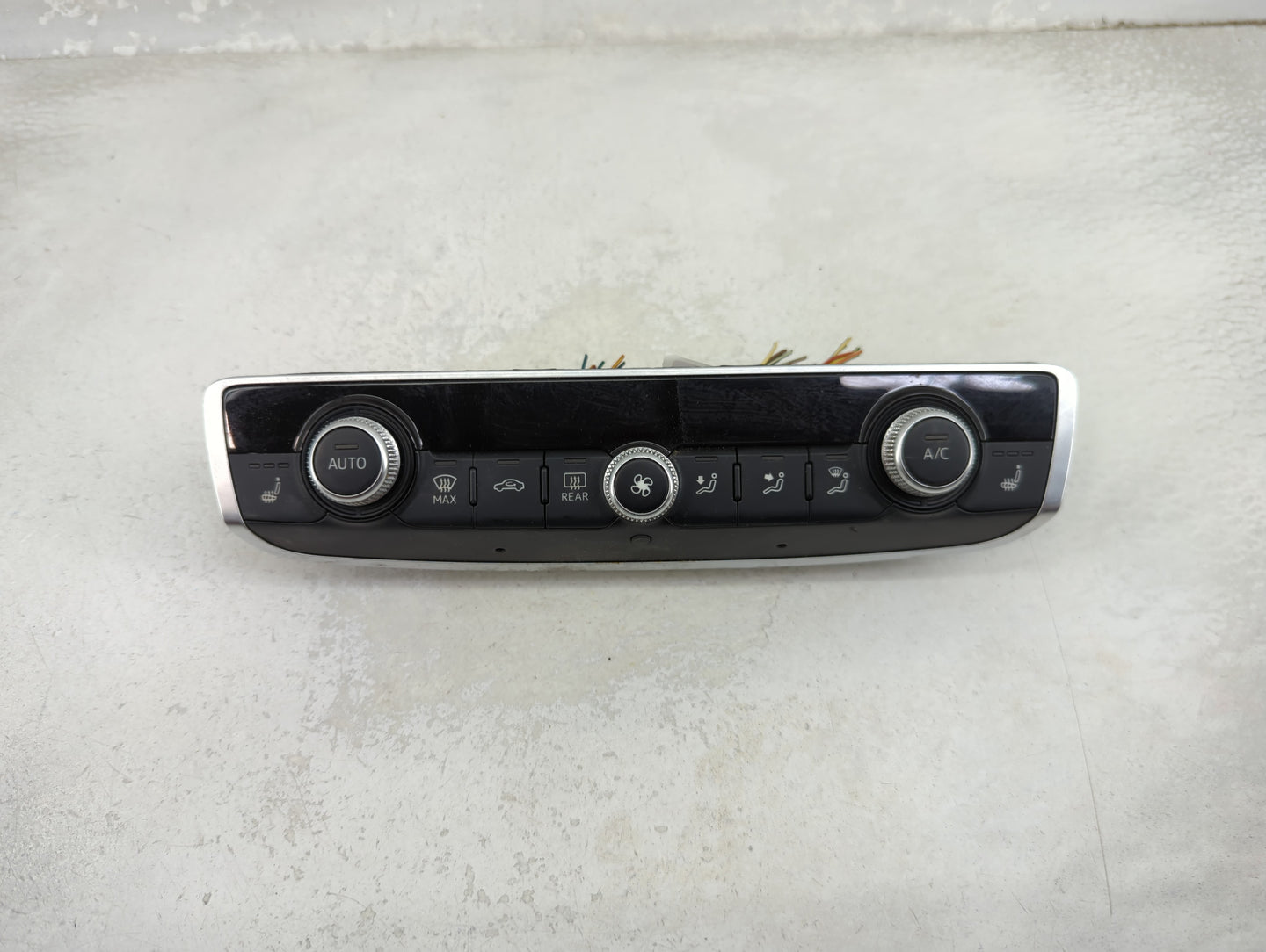 2015-2018 Audi A3 Climate Control Module Temperature AC/Heater Replacement P/N:8V0820043D Fits Fits 2015 2016 2017 2018 OEM 