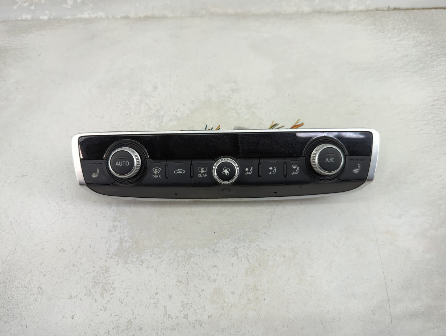 2015-2018 Audi A3 Climate Control Module Temperature AC/Heater Replacement P/N:8V0820043D Fits Fits 2015 2016 2017 2018 OEM 