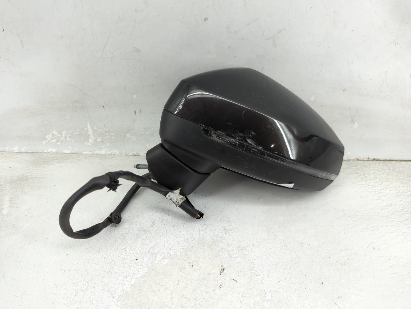 2015-2018 Audi A3 Driver Side View Mirror - Left Door Mirror OEM Used - Oemusedautoparts1.com
