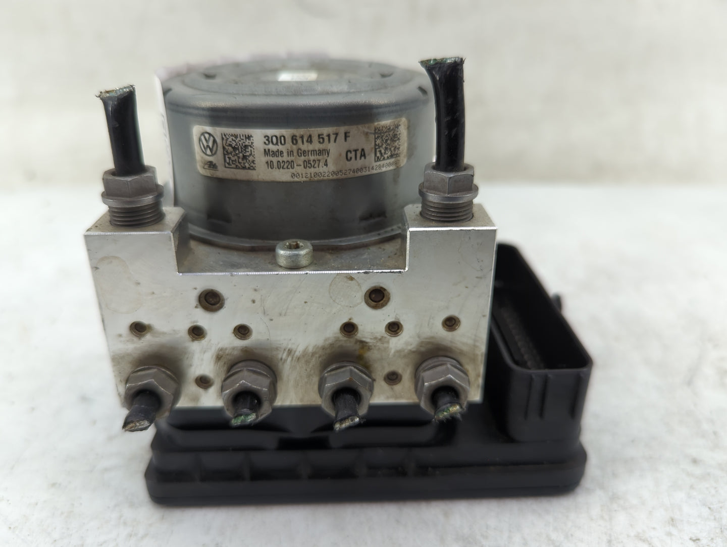2015-2016 Audi A3 ABS Pump Control Module Replacement P/N:5Q0614517T 10.0220-0373.4 Fits Fits 2015 2016 OEM Used Auto Parts 