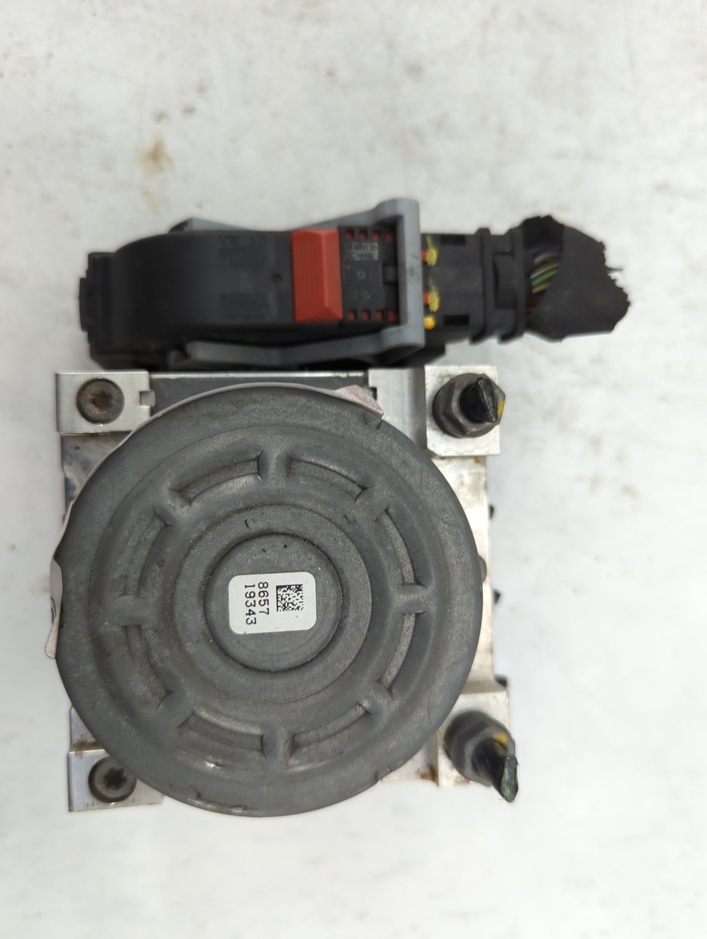 2015-2016 Audi A3 ABS Pump Control Module Replacement P/N:5Q0614517T 10.0220-0373.4 Fits Fits 2015 2016 OEM Used Auto Parts 