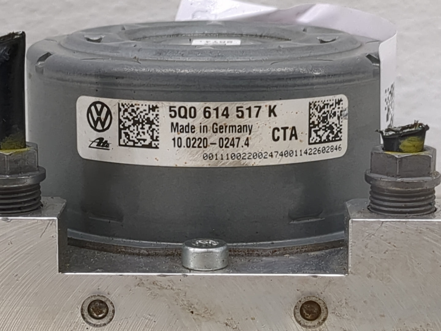 2015-2016 Audi A3 ABS Pump Control Module Replacement P/N:5Q0614517K 10.0220-0247.4 Fits Fits 2015 2016 OEM Used Auto Parts 