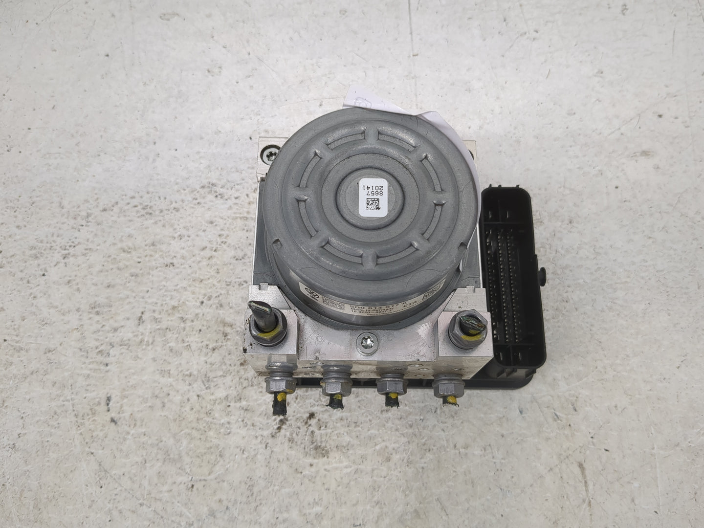2015-2016 Audi A3 ABS Pump Control Module Replacement P/N:5Q0614517K 10.0220-0247.4 Fits Fits 2015 2016 OEM Used Auto Parts 