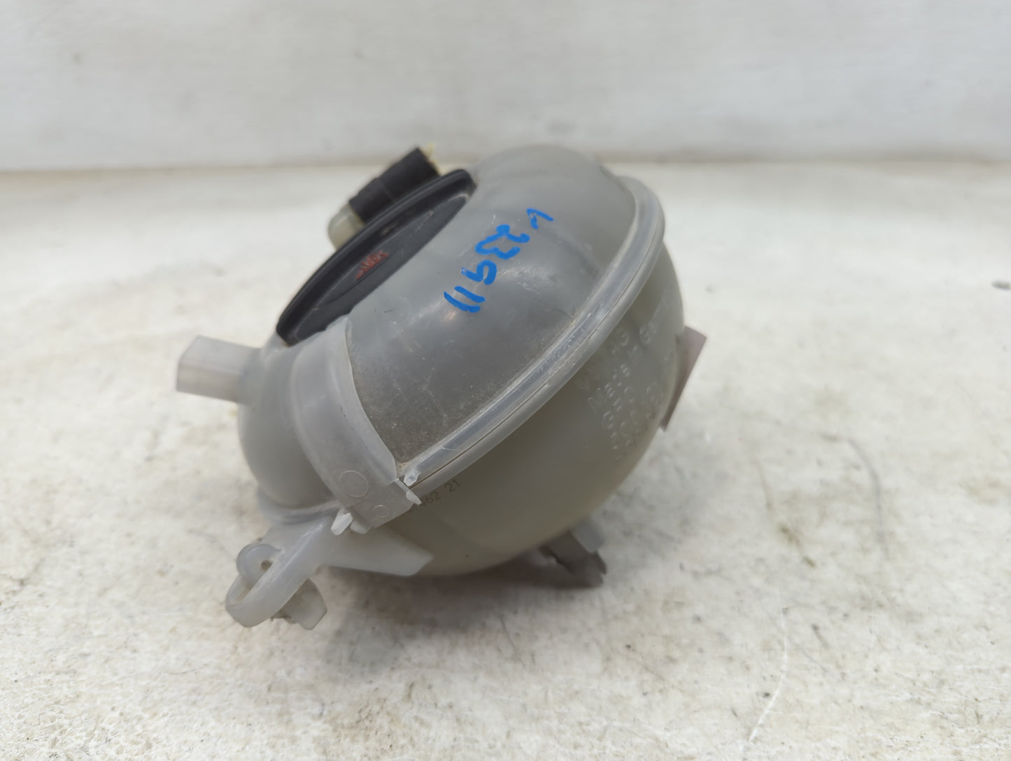 2015-2018 Audi A3 Radiator Coolant Overflow Expansion Tank Bottle - Oemusedautoparts1.com
