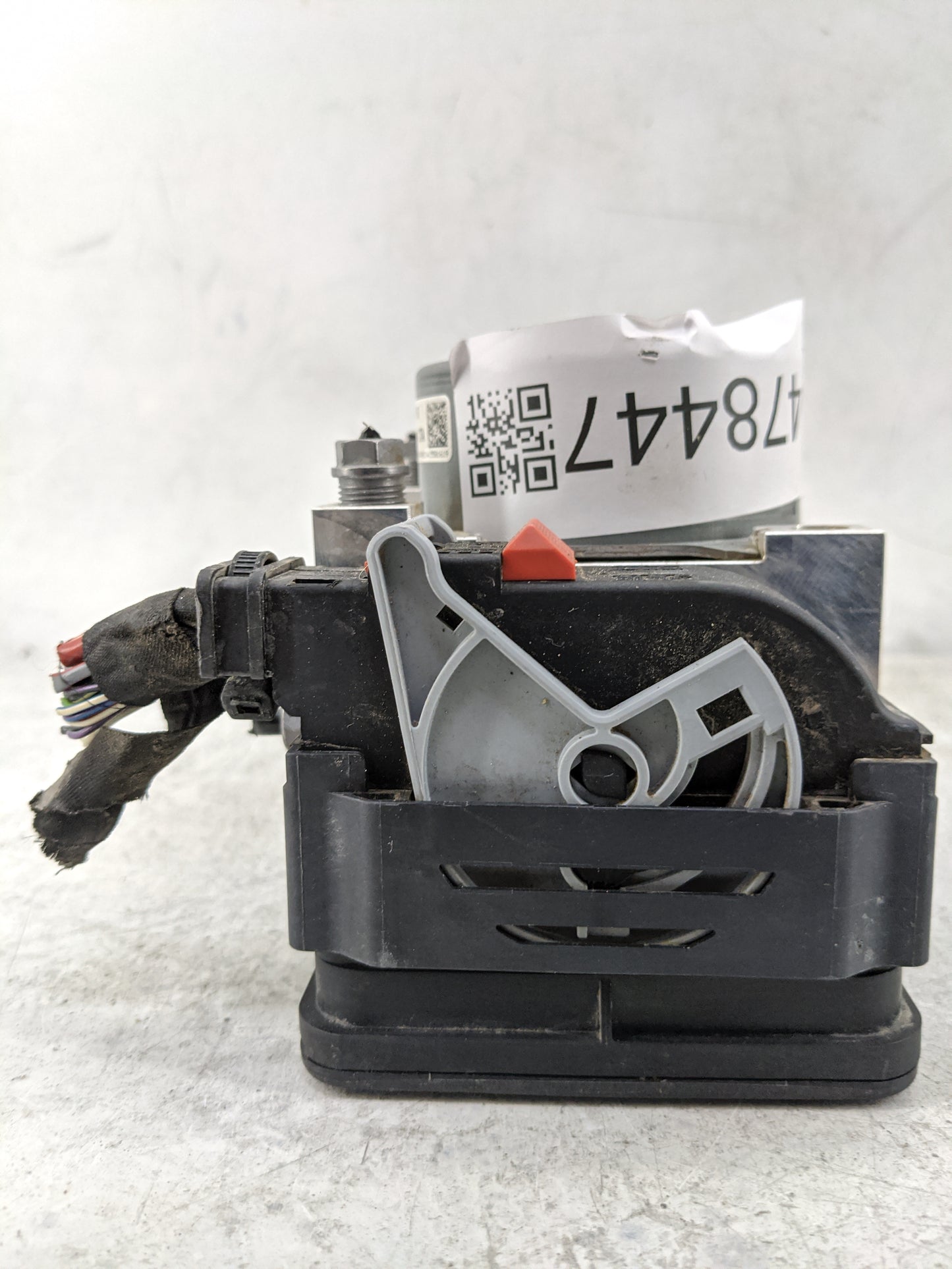 2015-2016 Audi A3 ABS Pump Control Module Replacement P/N:5Q0 614 517 K 10.0220-0247.4, 5Q0 907 379 L Fits Fits 2015 2016 OE