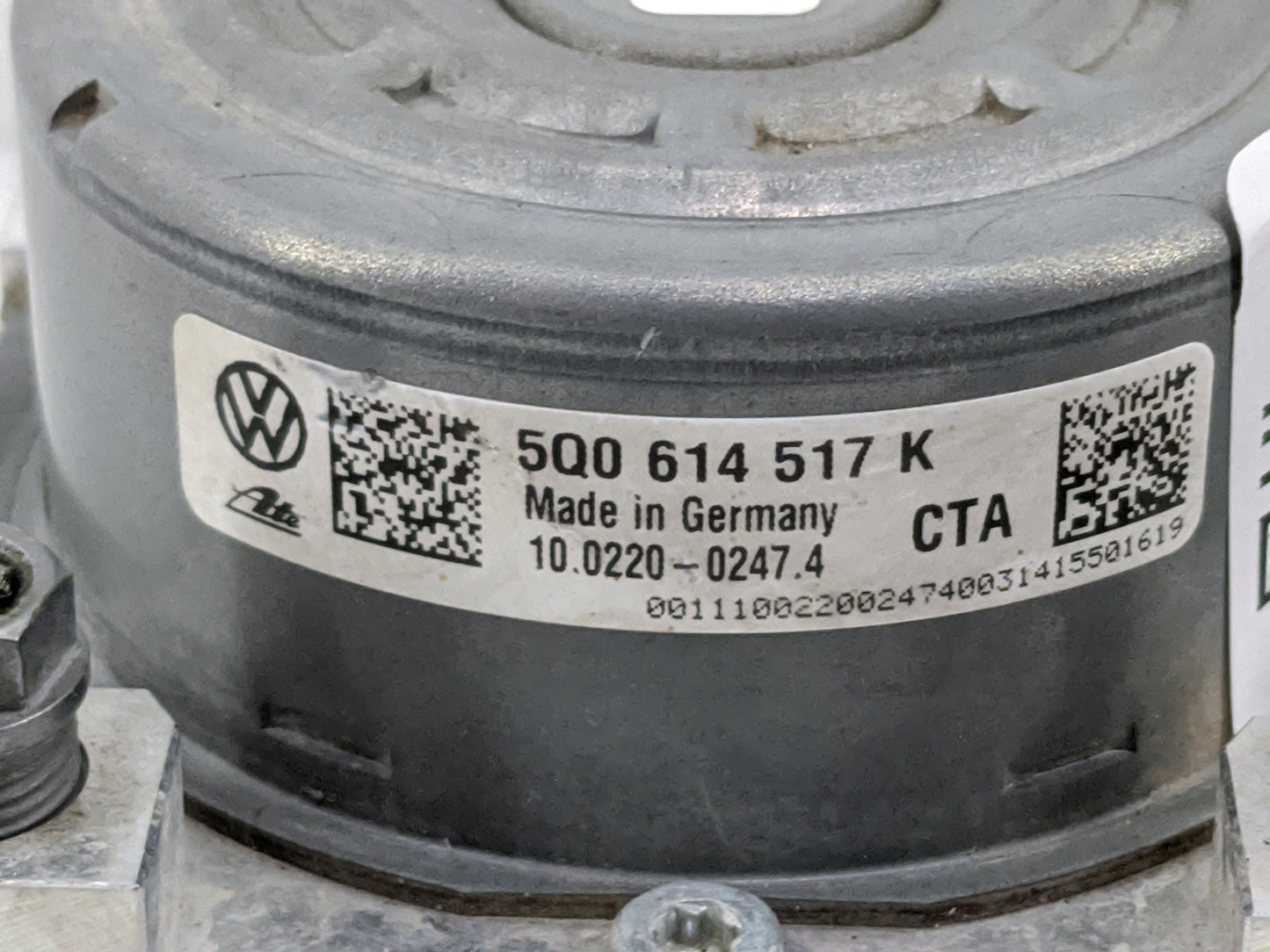 2015-2016 Audi A3 ABS Pump Control Module Replacement P/N:5Q0 614 517 K 10.0220-0247.4, 5Q0 907 379 L Fits Fits 2015 2016 OE